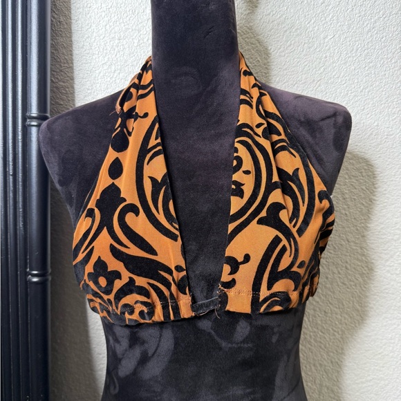 SHEIN Black and Orange Crop Top - Picture 1 of 1